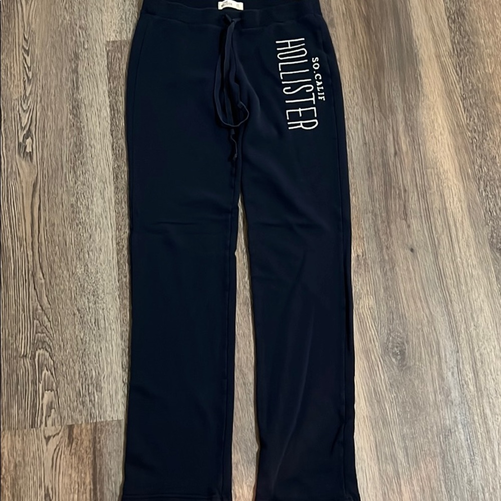 HOLLISTER SWEATS